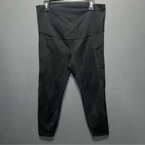 Gap Fit Women’s Maternity Leggings 7/8 Blackout Technology Black Medium Reg